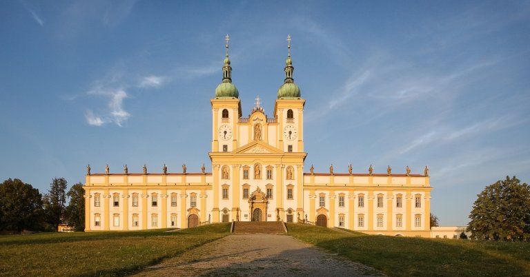 Poutní kostel Navštívení Panny Marie na Svatém Kopečku u Olomouce Poutní kostel Navštívení Panny Marie na Svatém Kopečku u Olomouce