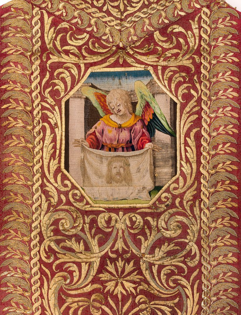 Casserole with Arma Christi embroidery - detail of an angel with Veronica's veil Casserole with Arma Christi embroidery - detail of an angel with Veronica's veil. Rome, workshop of the papal court (Angelo Broncone?), Around 1655–1660, Archbishopric of Olomouc