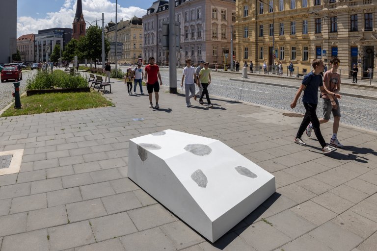 Ilona Németh, Marián Ravasz: Memorial to the women who cooked salt, Crikvenica – Olomouc, 2020-2024. Ilona Németh, Marián Ravasz: Memorial to the women who cooked salt, Crikvenica – Olomouc, 2020-2024.