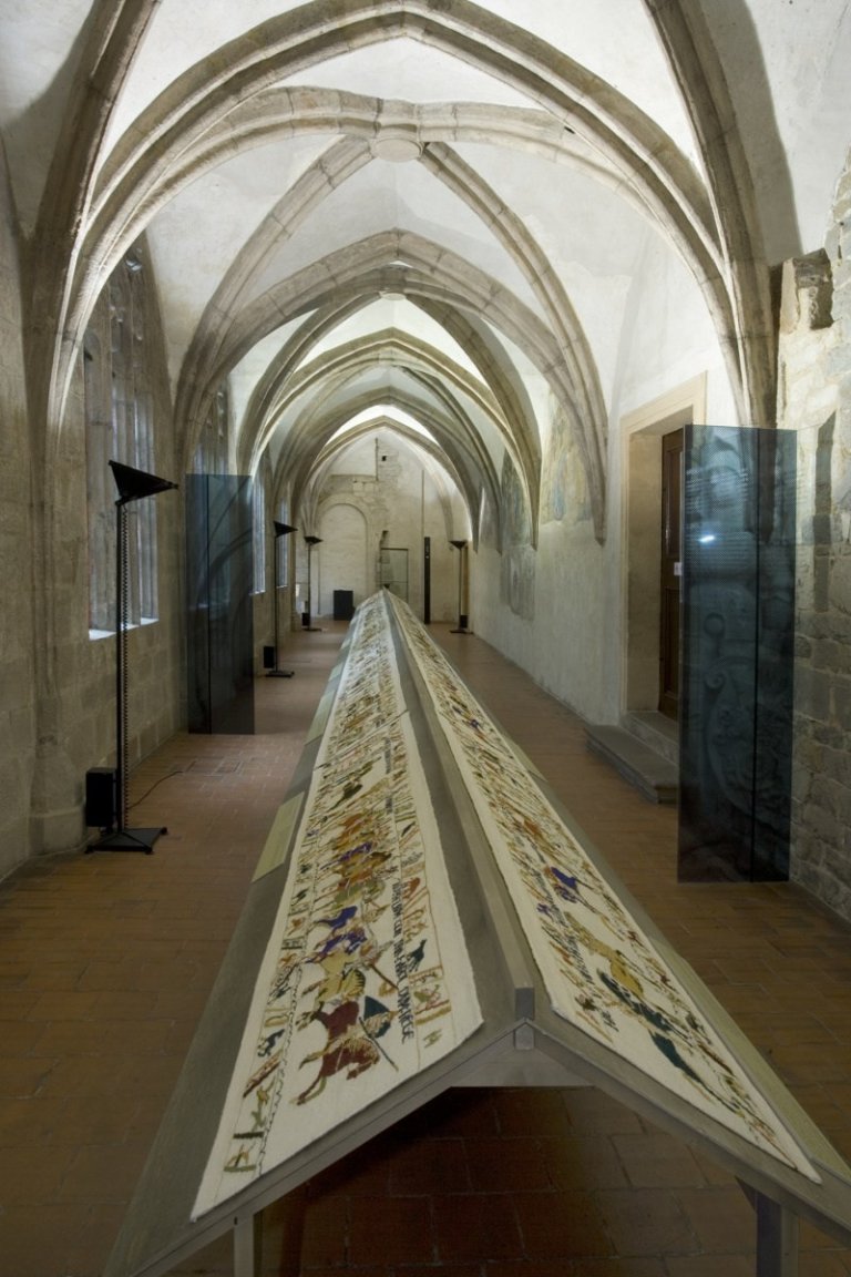 The Tapestry from Bayeux | A tapestry replica by Věra Mičková The Tapestry from Bayeux | A tapestry replica by Věra Mičková