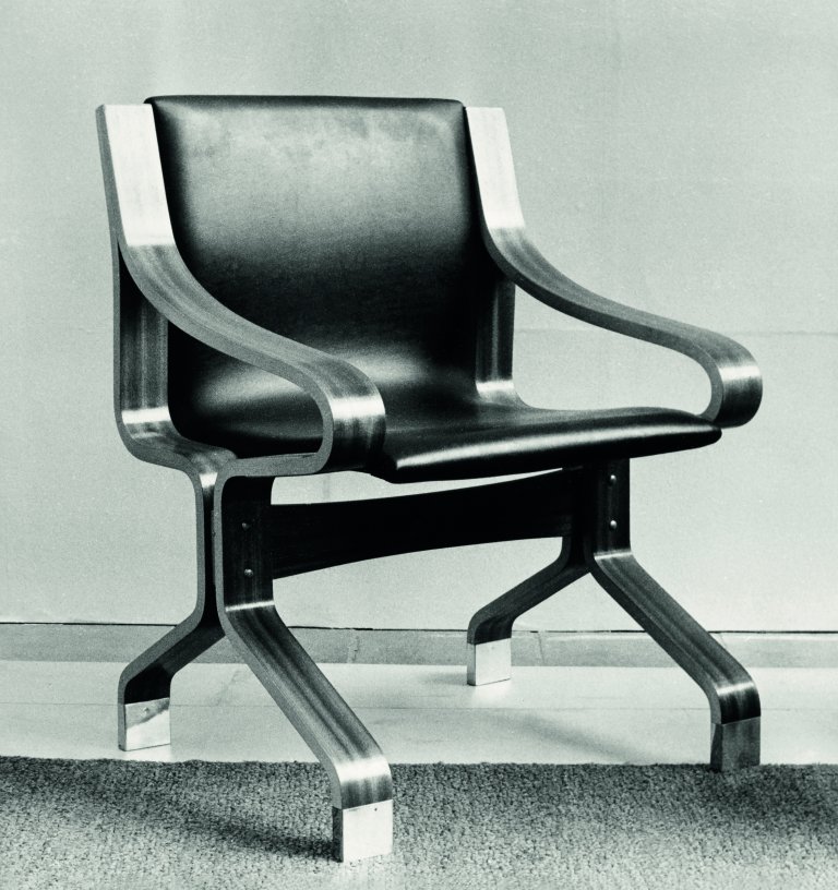 Jan Šrámek – Zbyněk Hřivnáč , Alfa chair, 1966, Regional Gallery of Fine Arts in Zlín Jan Šrámek – Zbyněk Hřivnáč , Alfa chair, 1966, Regional Gallery of Fine Arts in Zlín