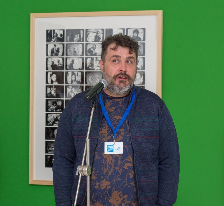 Hungarian collector Balázs Szluka at the opening of the exhibition "Crime Scene | Pécsi Műhely" at the Olomouc Museum of Art in 2019. Photo: MUO – Tereza Hrubá