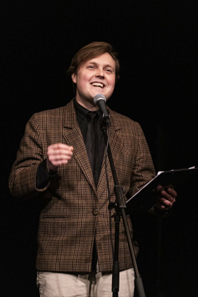 Tim Postovit, český básník, slamer, překladatel a lektor ukrajinského původu.